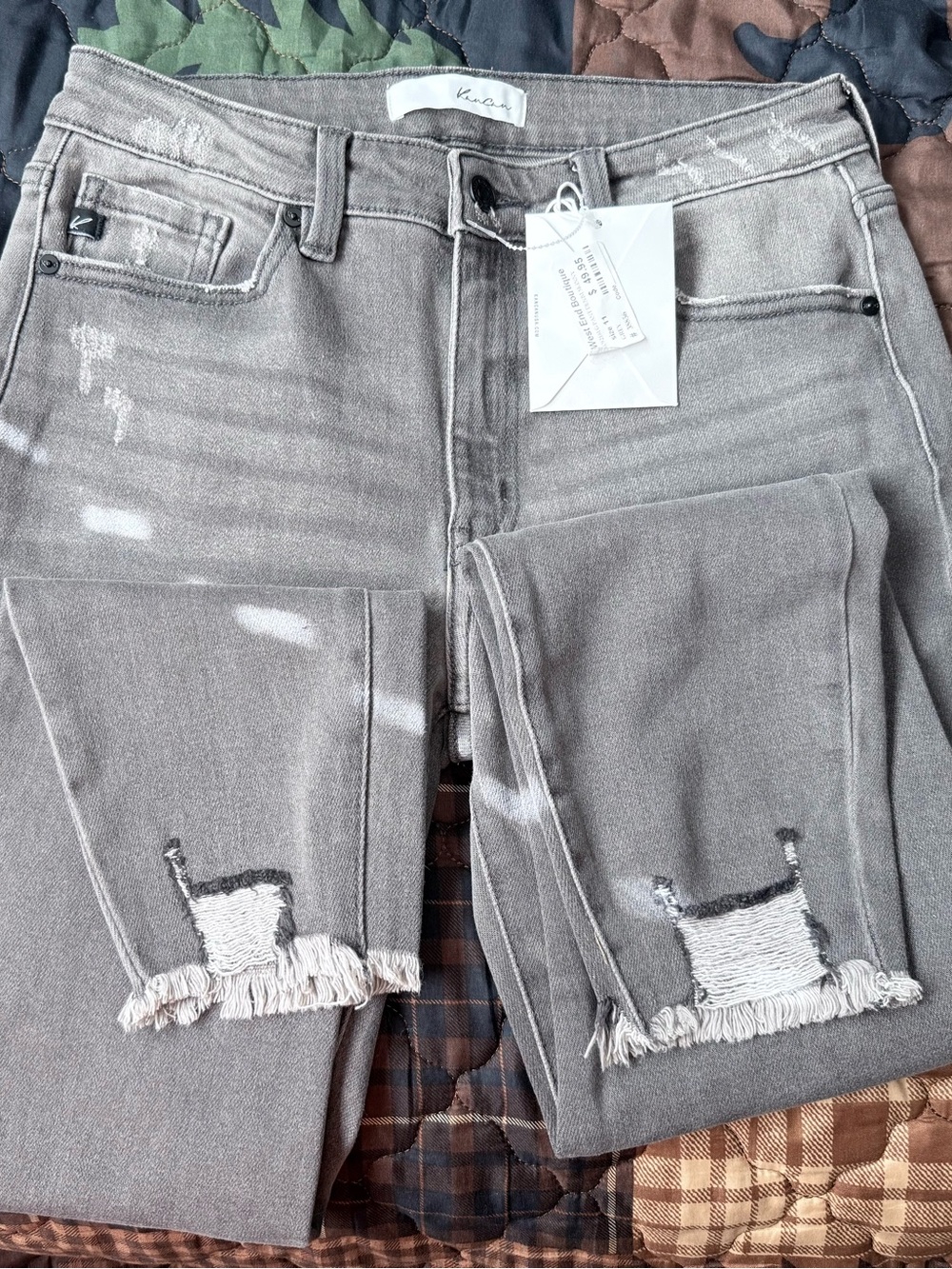 KanCan Women's Grey Distressed Ankle Jeans with Frayed Hem